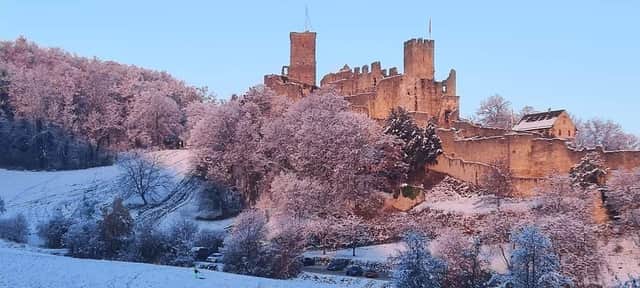 winterliche Burgsiluette von Westen